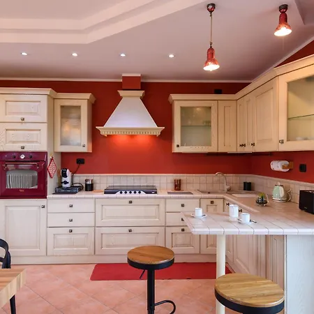 Guesthost - Rosso Tramonto Flat With Relaxing View Apartament *