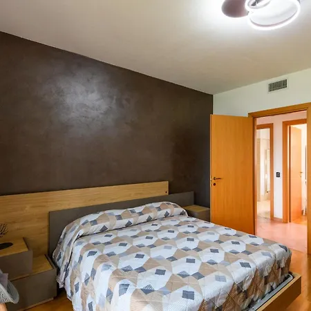 Guesthost - Rosso Tramonto Flat With Relaxing View * Tavullia